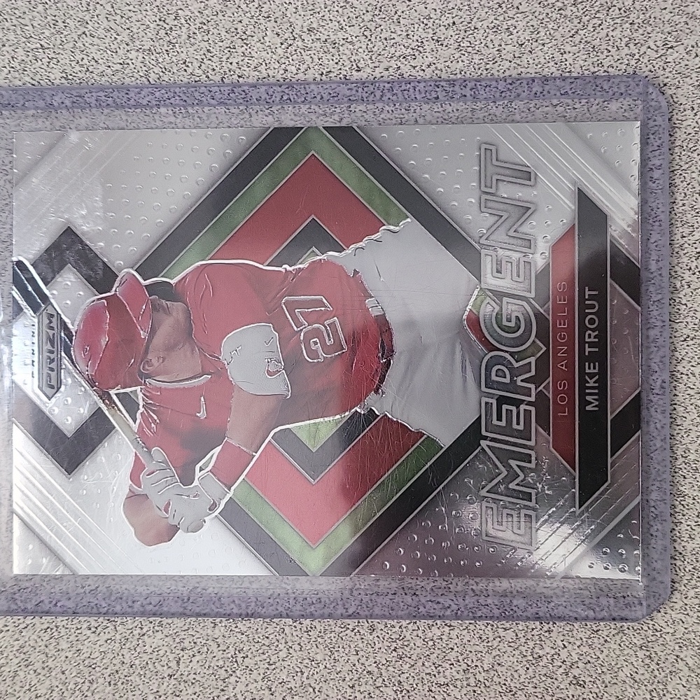 2022 Panini Prizm Emergent Mike Trout